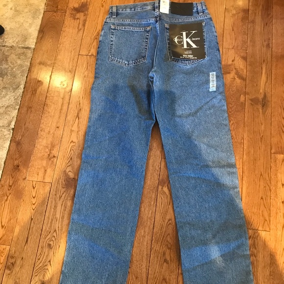 Brand new women’s low rider Calvin Klein jeans - Picture 3 of 4